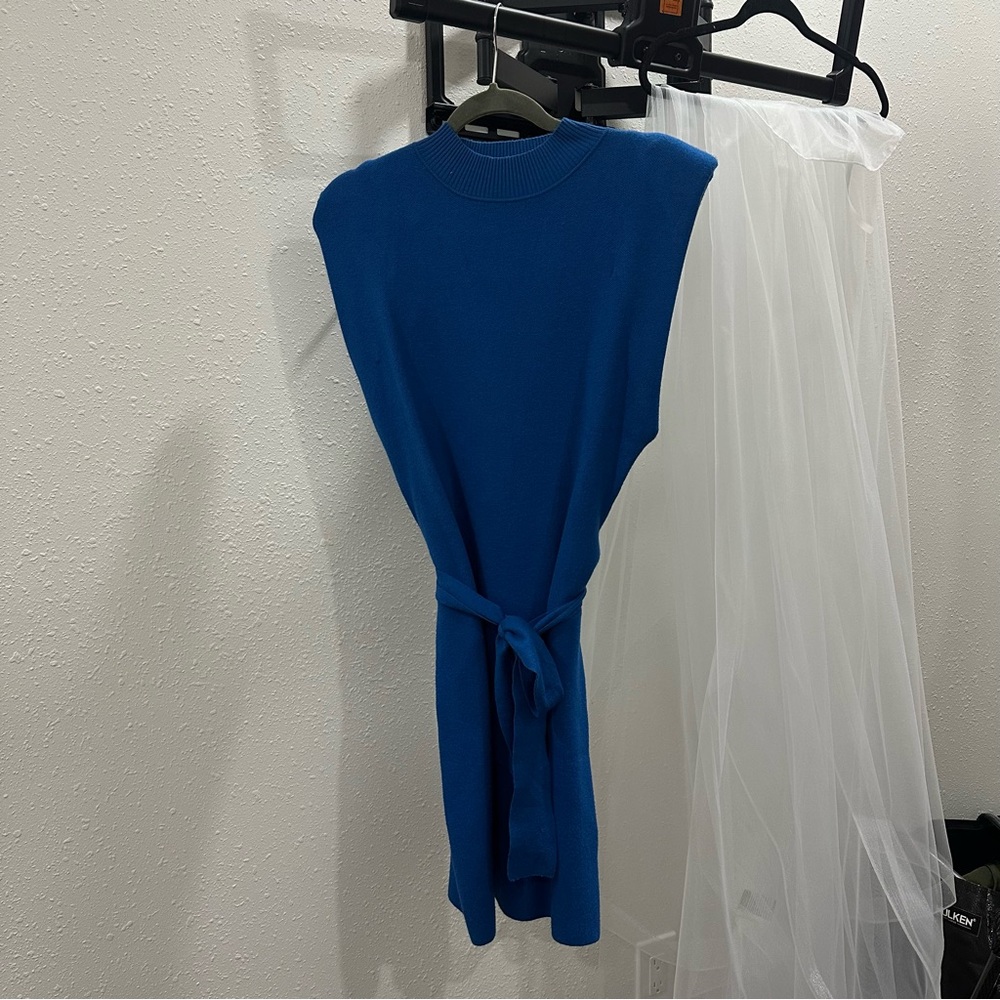 Blue Sleeveless Knit Dress